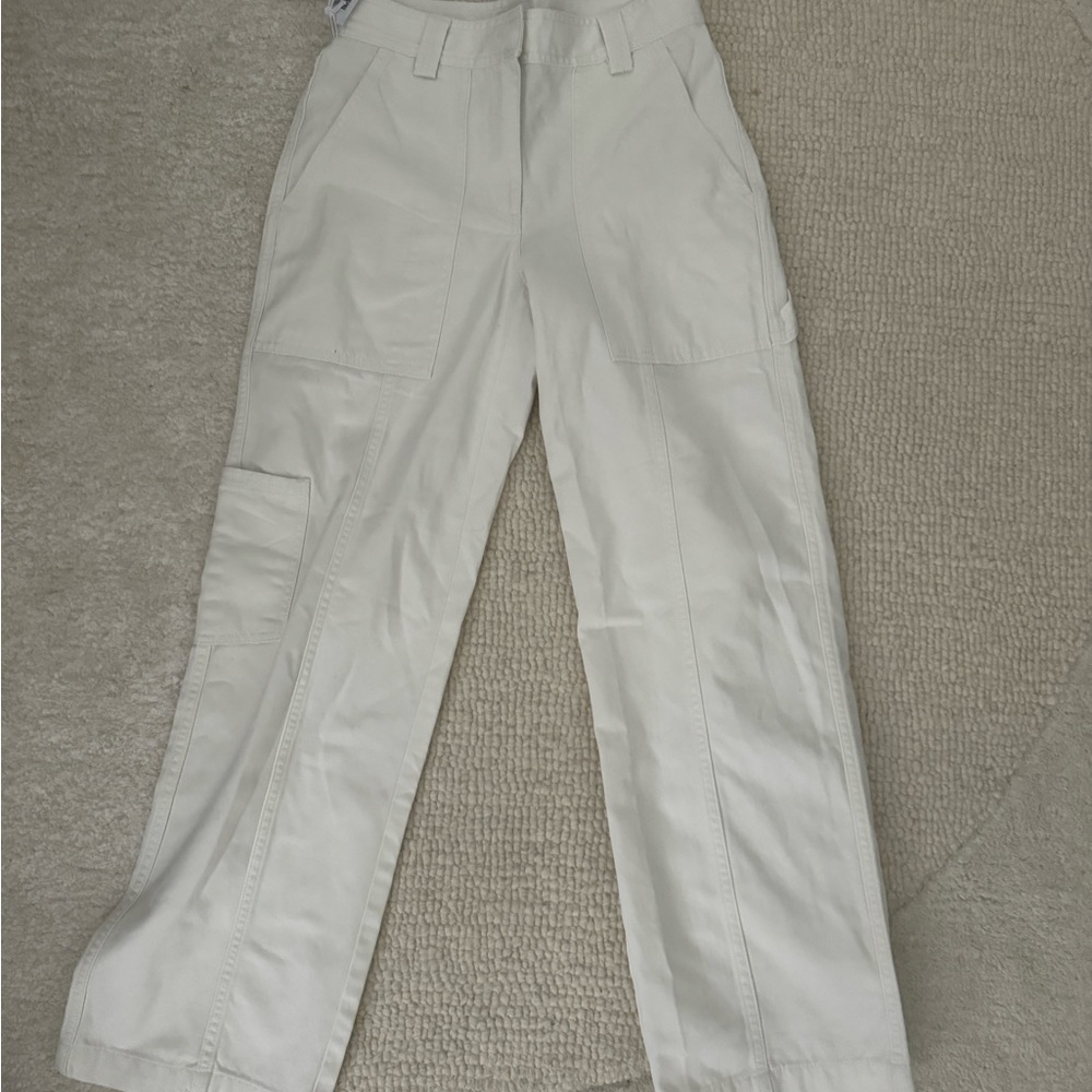 NWT Aritzia white cargo pants